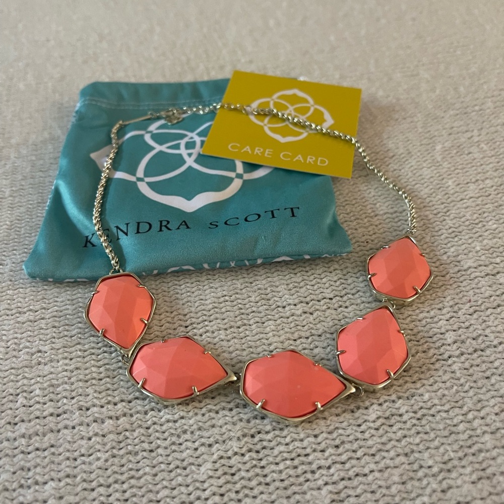Kendra Scott 5 Piece Stone Necklace